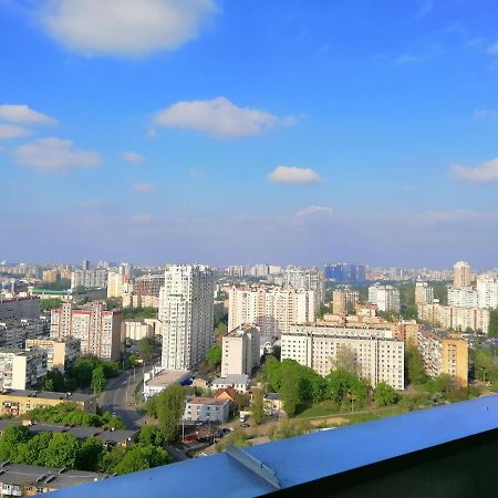 Видовая 25Й Этаж. Новый Дом. Шалимова, Isida. Шулявская, Гарматная, Индустриальный Мост. Космополитан. Большевик. Жд Вокзал. Киев Екстериор снимка