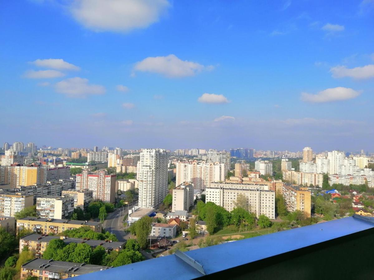 Видовая 25Й Этаж. Новый Дом. Шалимова, Isida. Шулявская, Гарматная, Индустриальный Мост. Космополитан. Большевик. Жд Вокзал. Киев Екстериор снимка